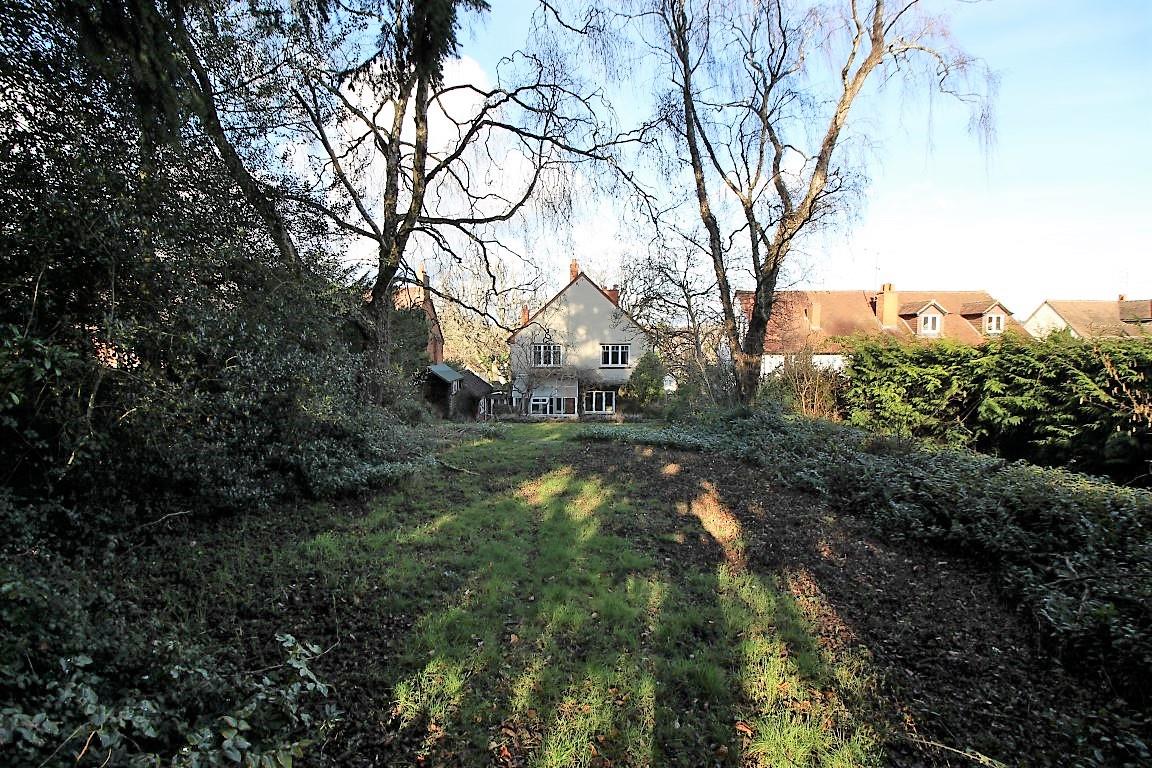 Oak Tree Road, Tilehurst, Reading